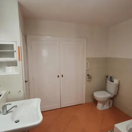 Ucitelov - The Teachers House