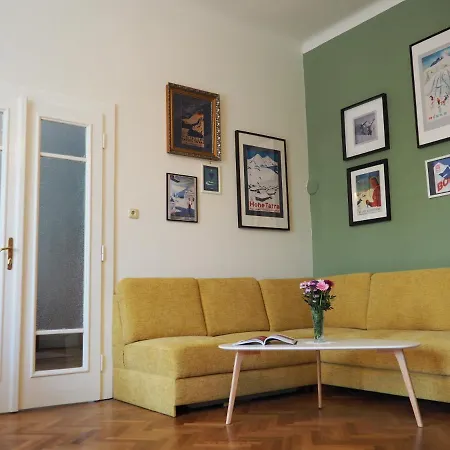 Ucitelov - The Teachers House *